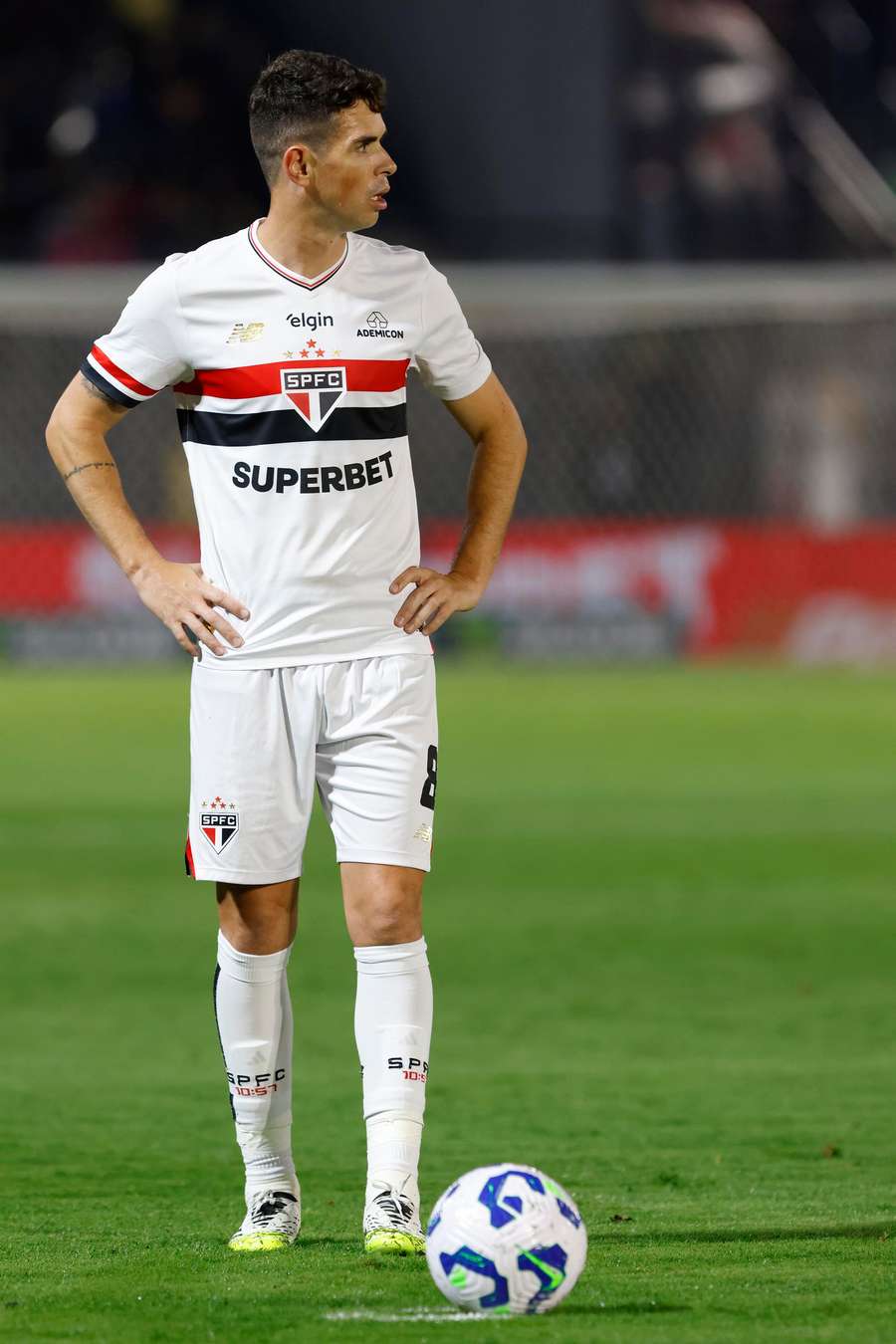 Oscar, do São Paulo