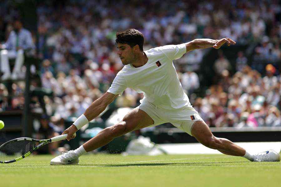 Alcaraz vuelve a la acción en Wimbledon