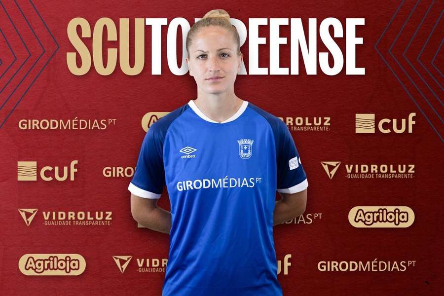 Claire Henninger vem dos Estados Unidos para Torres Vedras