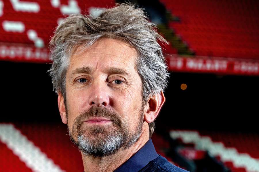 Edwin Van der Sar minulý týždeň utrpel krvácanie do mozgu.