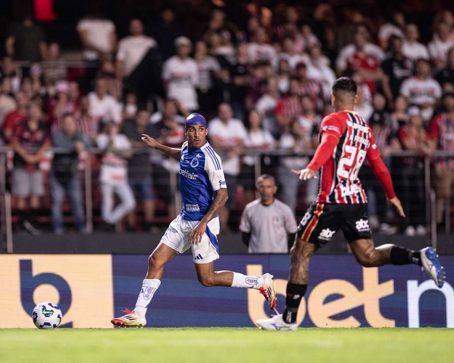 Cruzeiro conseguiu ser competitivo no 1° tempo antes de sofrer gol do revés na etapa final