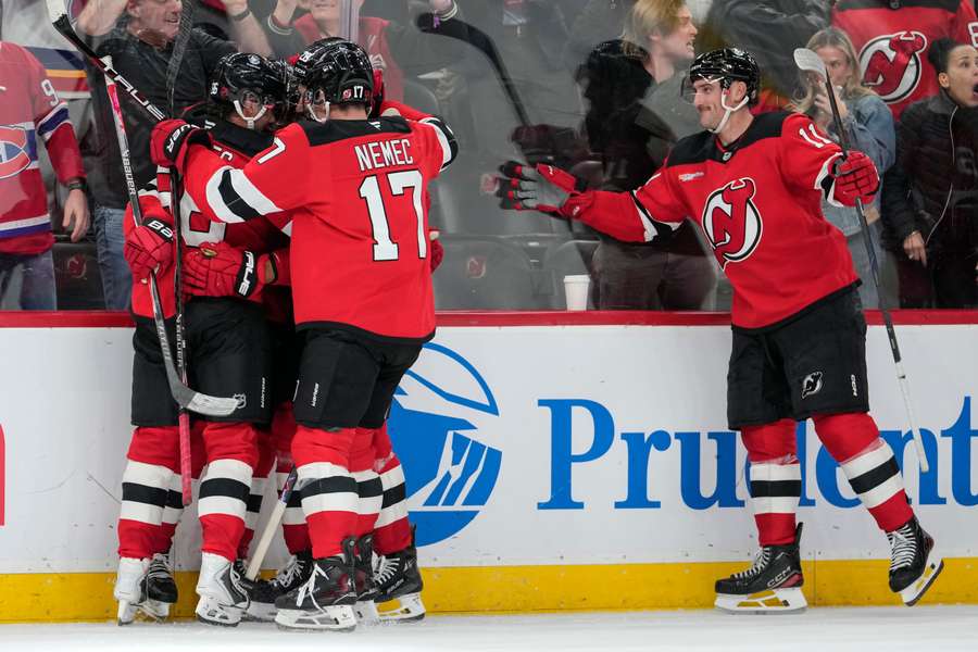 Nemec prispel asistenciou k výhre nad Canadiens. Nemec prispel asistenciou k výhre nad Canadiens.