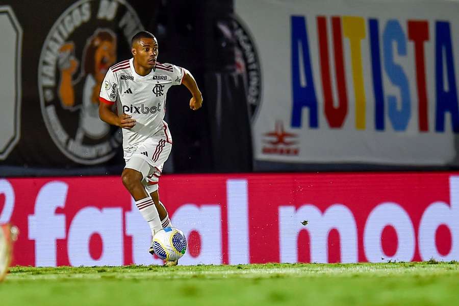 Flamengo perdeu no meio de semana pela Libertadores Flamengo perdeu no meio de semana pela Libertadores