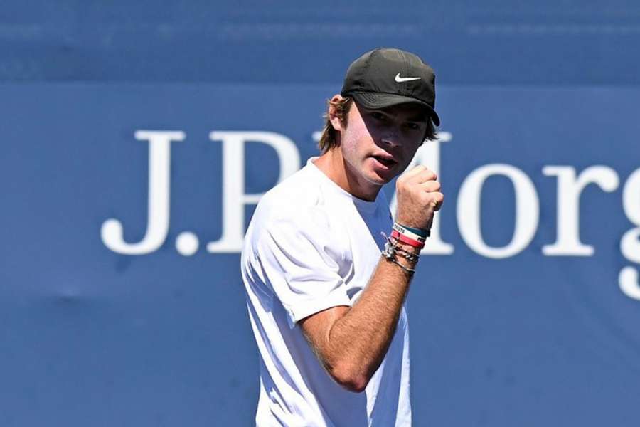 Sebastian Gorzny měl pětiprocentní šanci na přežití. Teď na US Open píše pohádku Sebastian Gorzny měl pětiprocentní šanci na přežití. Teď na US Open píše pohádku
