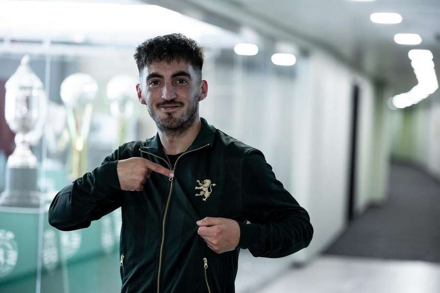 Nicolás Perren renovou com o Sporting