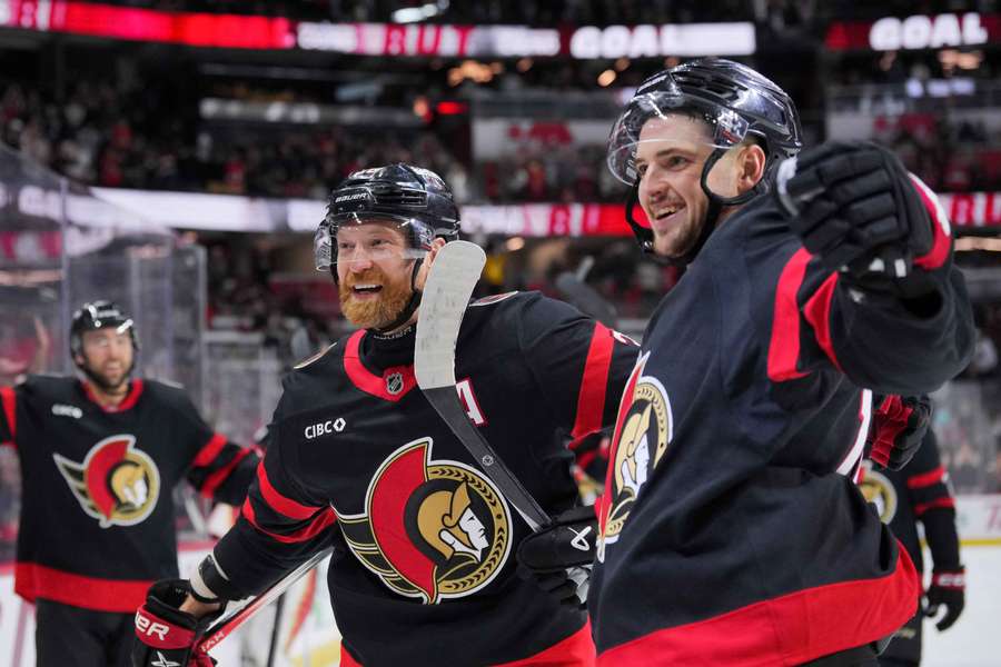 Ottawa Senators players celebrating a goal (2024)