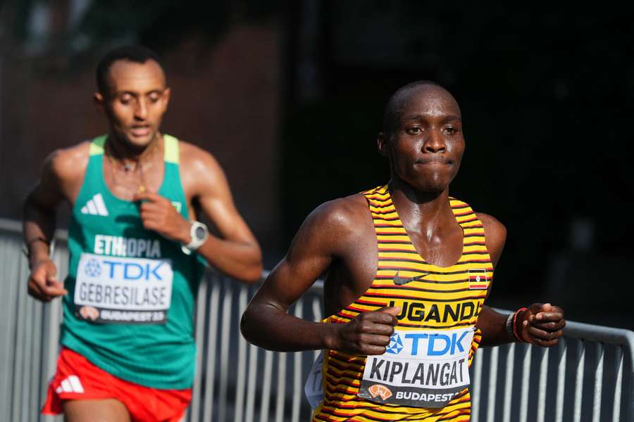 Victor Kiplangat in actie tijdens de marathon