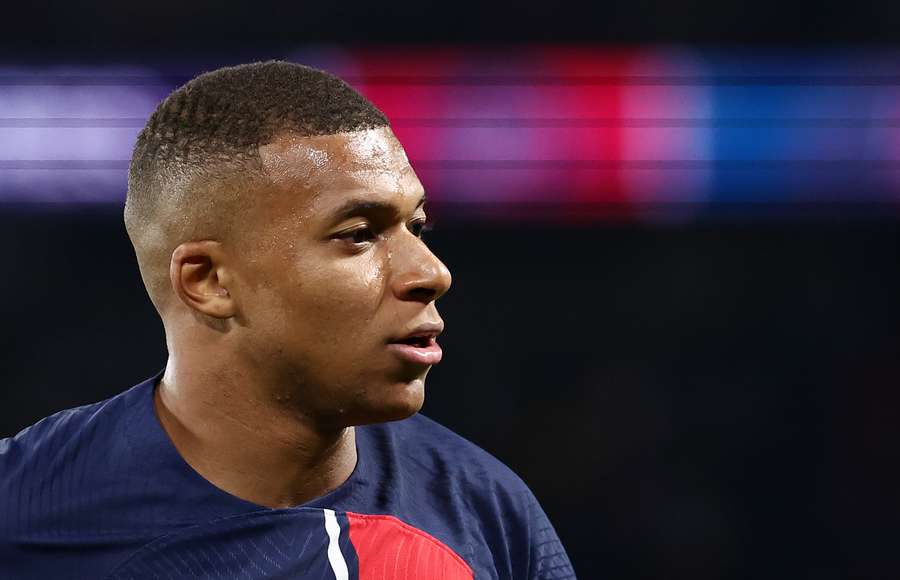 Kylian Mbappé a inscrit 5 buts en trois matches de Ligue 1 Kylian Mbappé a inscrit 5 buts en trois matches de Ligue 1