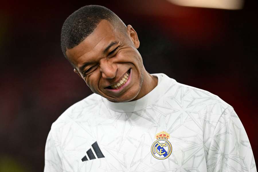 Ob Kylian Mbappe schon beim Aufwärmen von seinem Fehlschuss wusste?