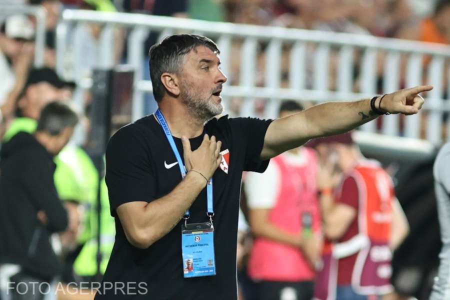 Adrian Mihalcea, antrenorul arădenilor