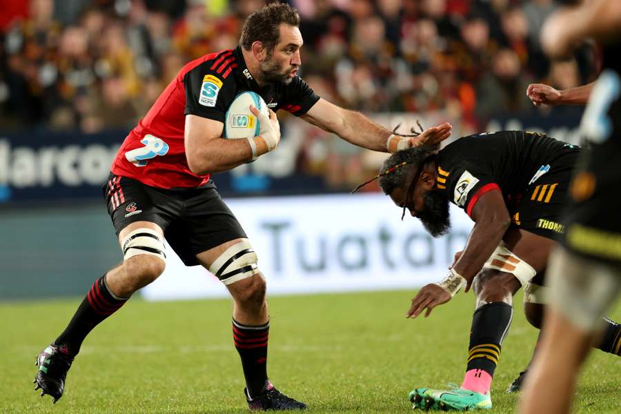 Whitelock evades a tackle against the Chiefs