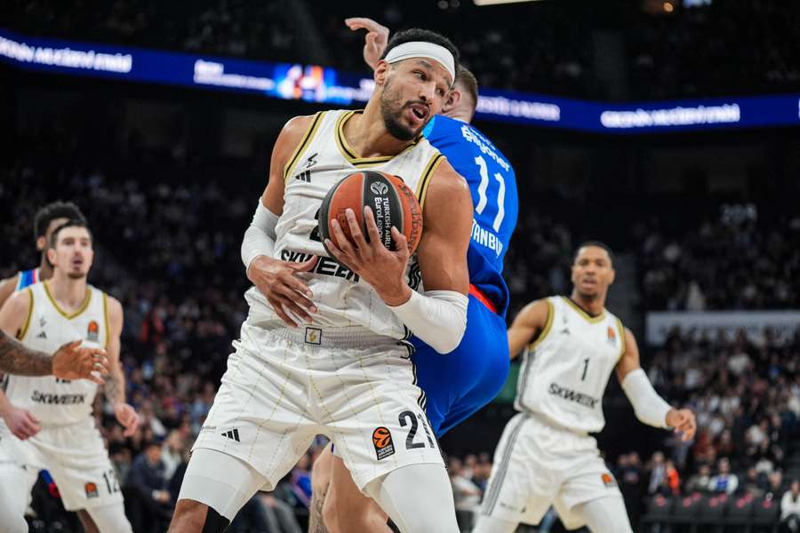 Andre Roberson et l'ASVEL ramènent la victoire de Turquie.