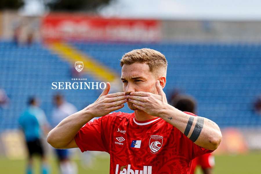 Serginho fez 98 jogos em três anos no Santa Clara