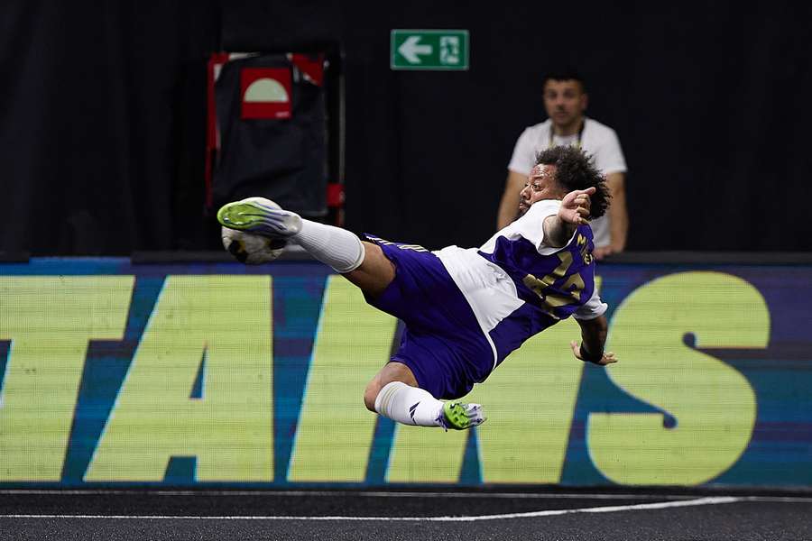 Marcelo, con acrobacias así, se ganó al CUPRA Arena