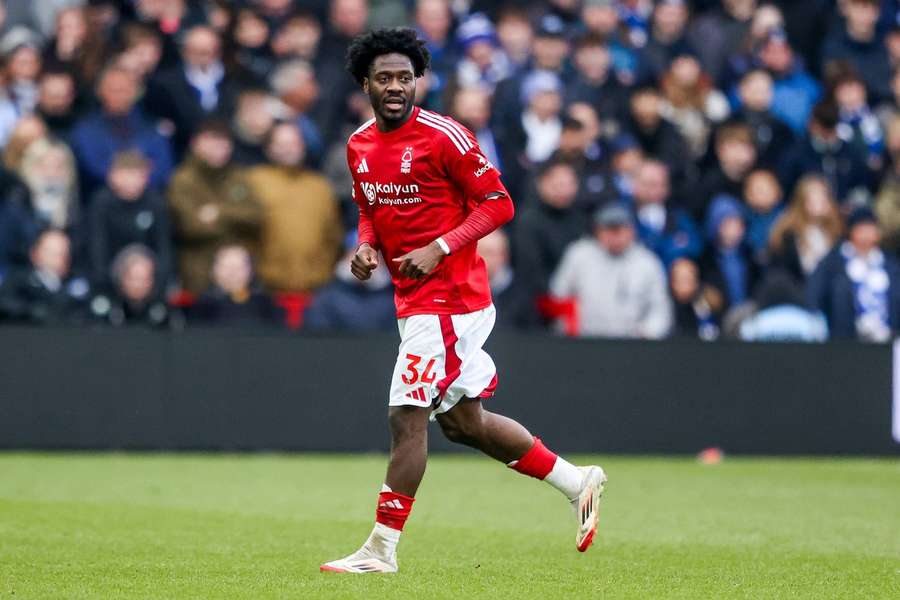 Ola Aina, jogador do Nottingham Forest
