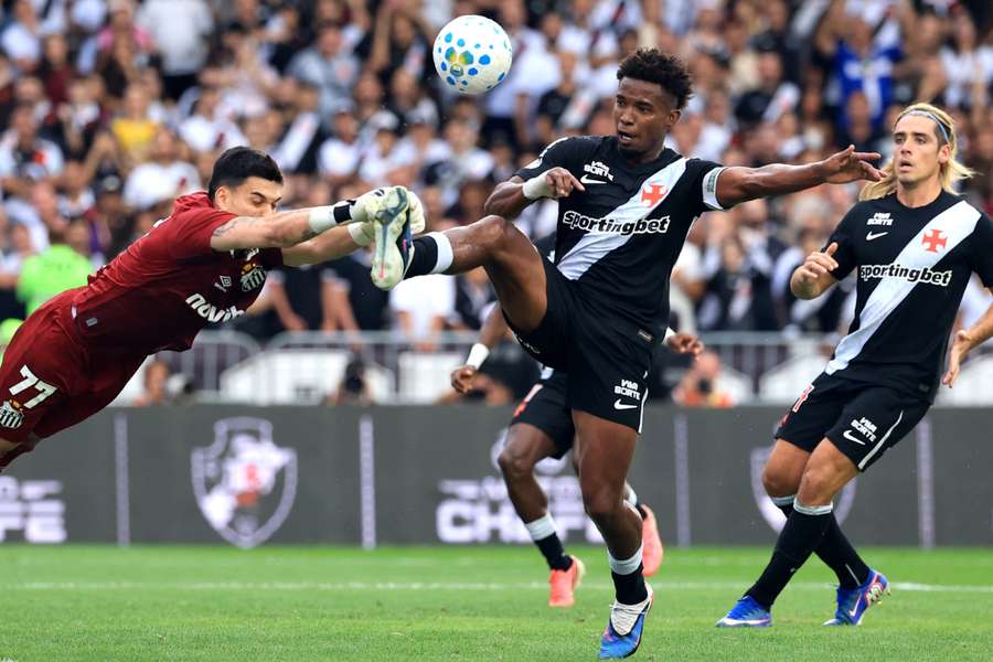 Vasco tem encontrado dificuldades para balançar as redes nos últimos jogos Vasco tem encontrado dificuldades para balançar as redes nos últimos jogos