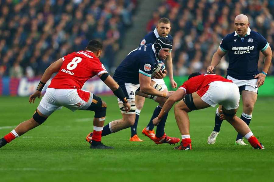 Jonny Gray in action