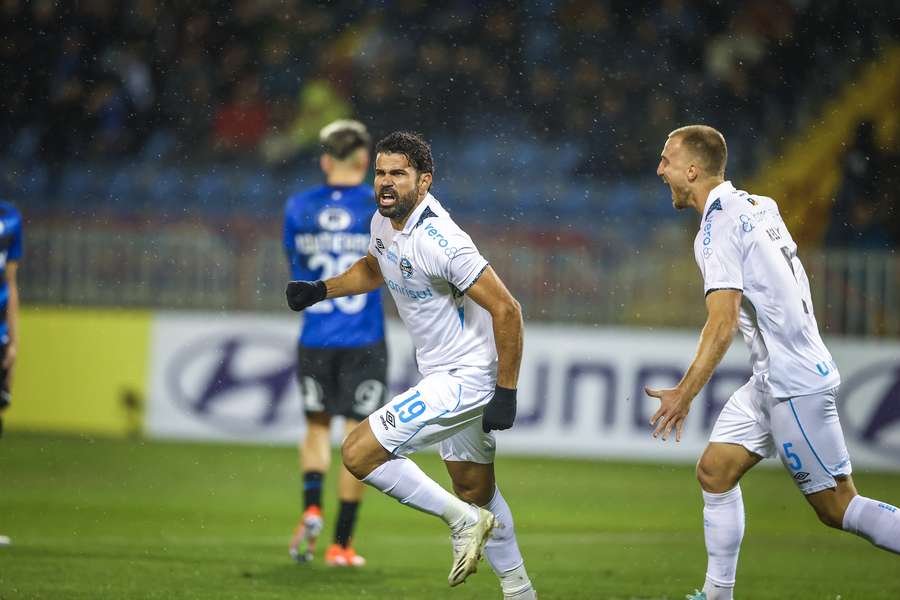 Diego Costa fez o gol da vitória gremista em Talcahuano