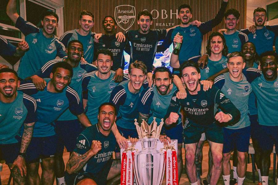 Arsenal é o campeão da Premier League 2025/26 Arsenal é o campeão da Premier League 2025/26