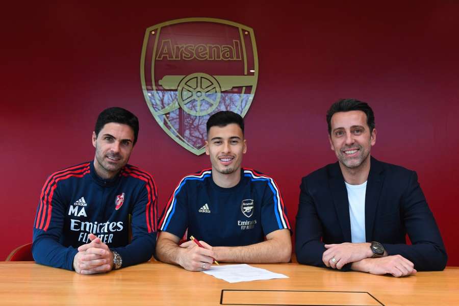 Martinelli podepsal s Arsenalem novou smlouvu.