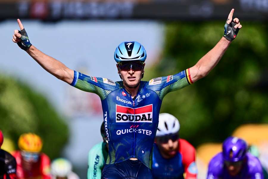 Tim Merlier wygrał 8. etap Tour de France, Tadej Pogacar nadal liderem Tim Merlier wygrał 8. etap Tour de France, Tadej Pogacar nadal liderem