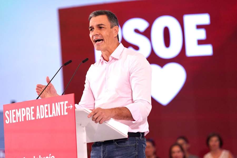 Pedro Sánchez tijdens de toespraak in Malaga