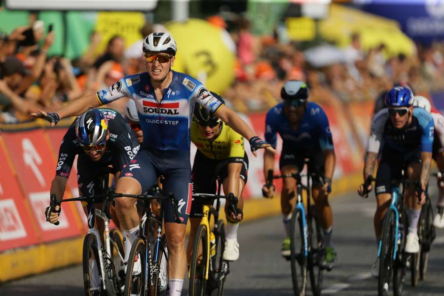 Tim Merlier venceu a quinta etapa do Tour de Pologne em Katowice