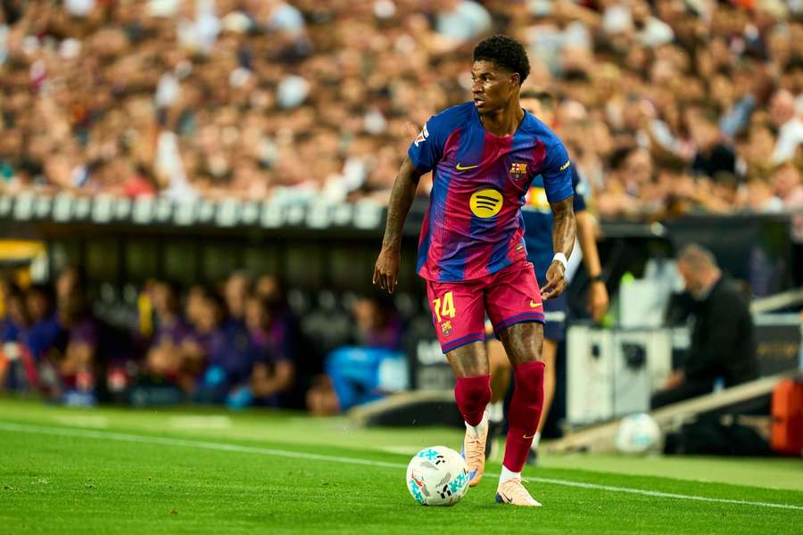 Marcus Rashford în acțiune pentru Barcelona Marcus Rashford în acțiune pentru Barcelona