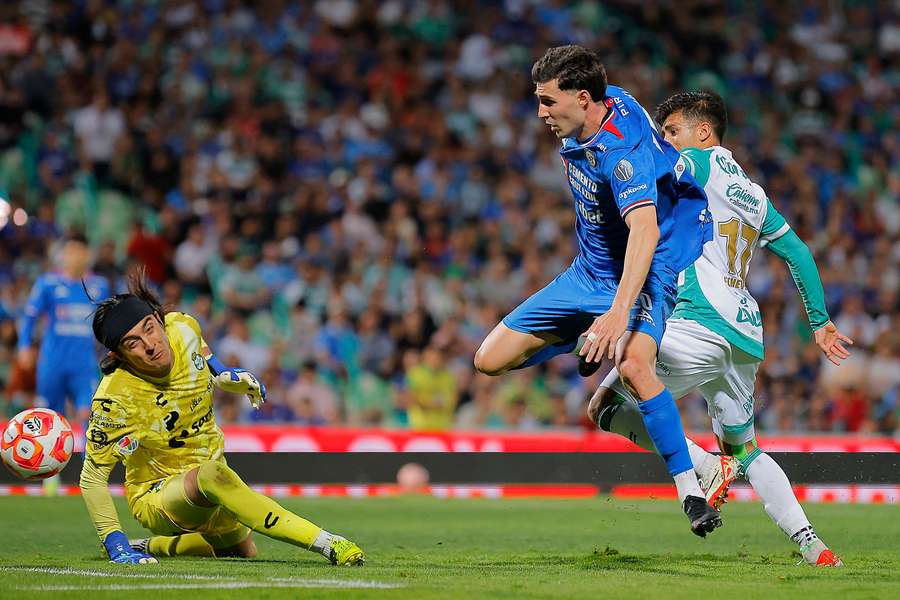 Cruz Azul derrotó al Santos Laguna