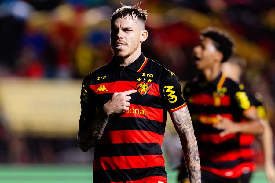 O Sport Recife está na briga pelo acesso à Série A O Sport Recife está na briga pelo acesso à Série A