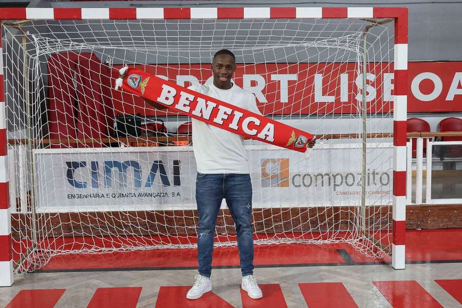Edmilson Sá vai ter oportunidade no Benfica