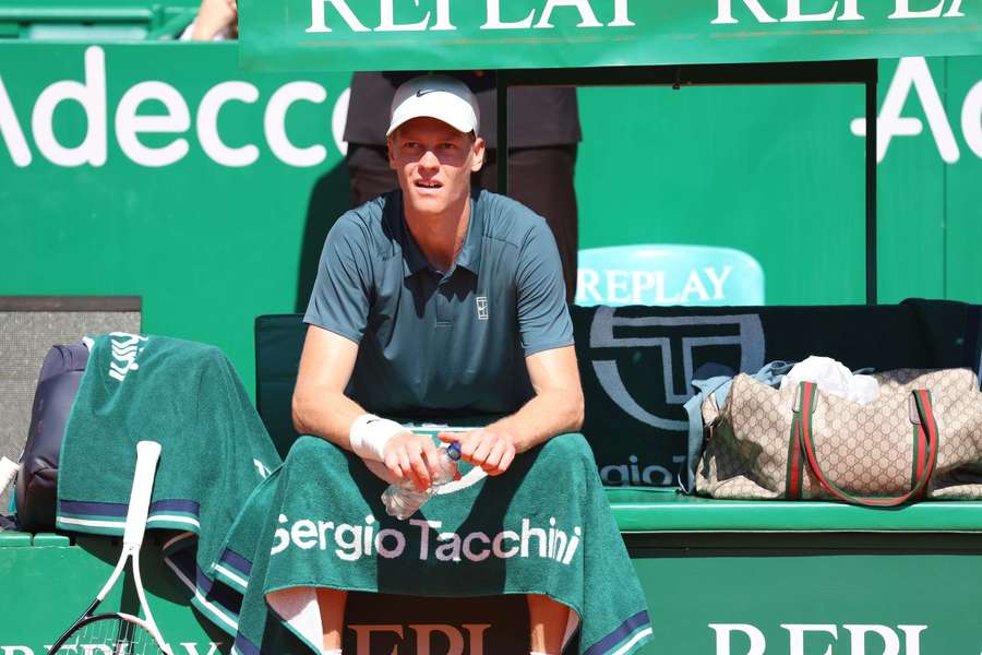 Rekordowa passa wygranych setów przez Jannika Sinnera w turniejach Masters została przerwana