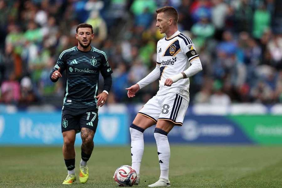 Reus (r.) leistete gegen Seattle einen wichtigen Assist