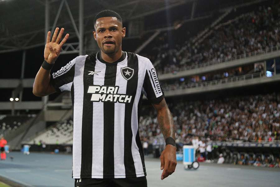 Júnior Santos arrebentou em jogo decisivo na Libertadores