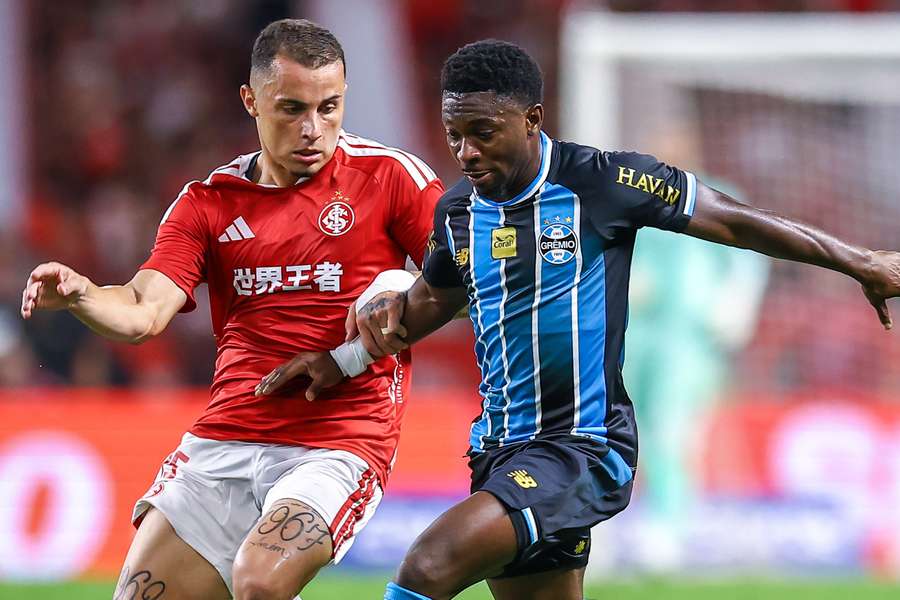 Internacional e Grêmio fecham a ida das quartas de final da Copa do Brasil nesta quinta-feira (27) Internacional e Grêmio fecham a ida das quartas de final da Copa do Brasil nesta quinta-feira (27)
