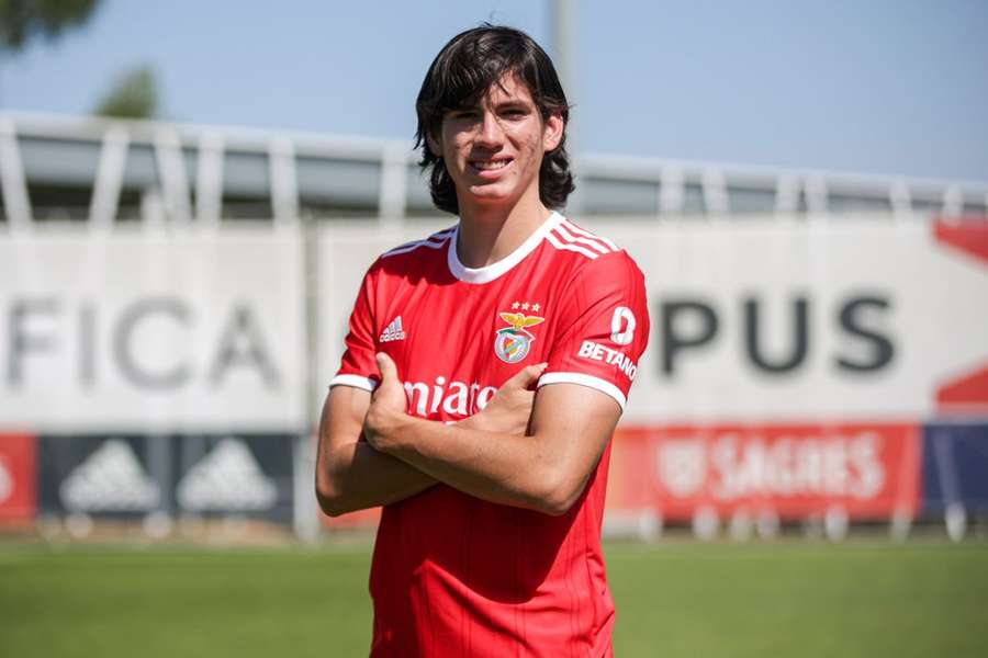 Zambrano chegou ao Benfica em janeiro