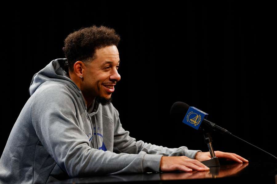 Seth Curry si zahraje se svým bratrem. Seth Curry si zahraje se svým bratrem.