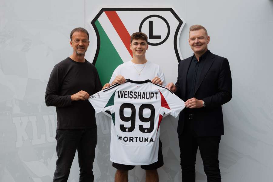 Noah Weisshaupt w Legii Warszawa. Niemiecki skrzydłowy wypożyczony z SC Freiburg