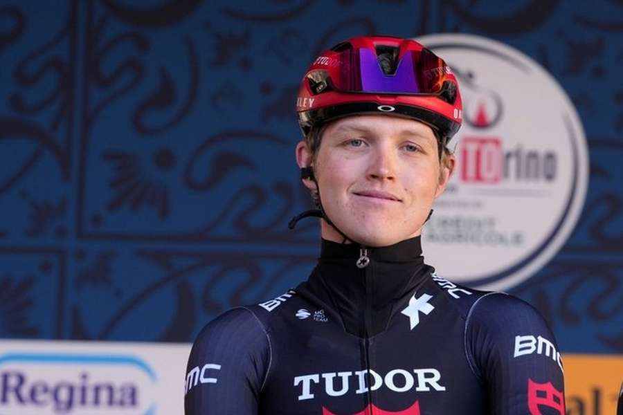 Michael Storer triunfou nos Alpes