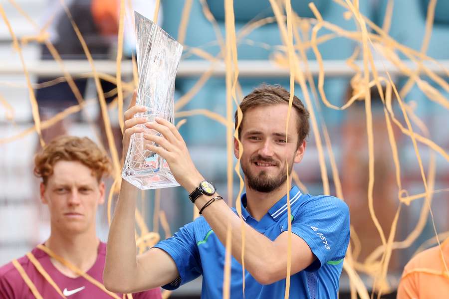 Medvedev ergue seu quinto troféu de Masters 1000 na carreira