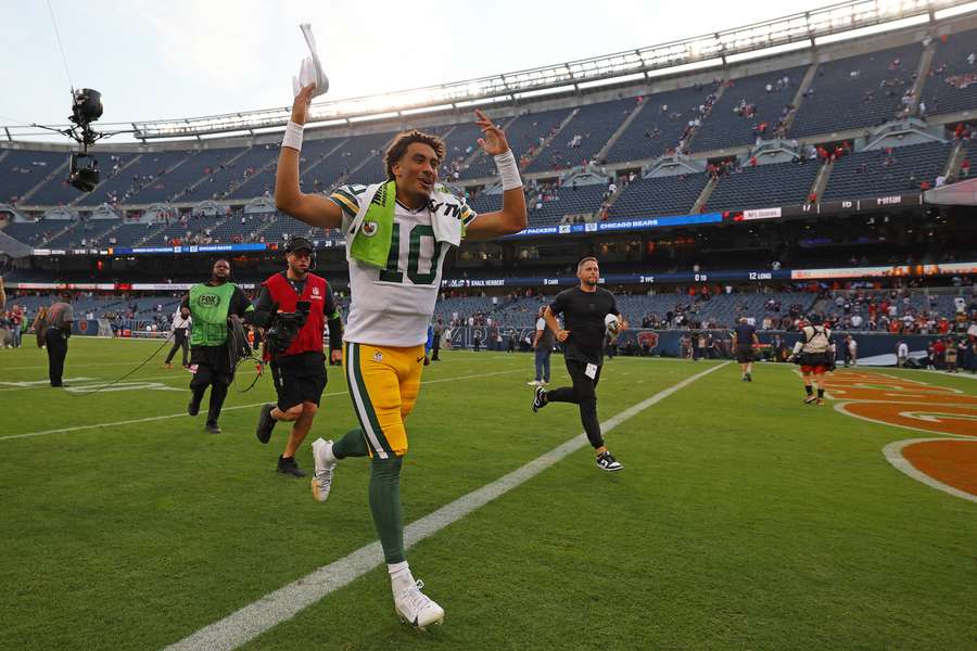 Jordan Love erlebte ein erfolgreiches Debüt im Dress der Green Bay Packers.