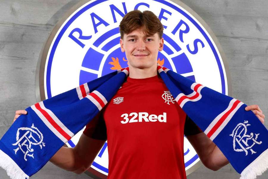 Posila Rangers Ryan Naderi. Posila Rangers Ryan Naderi.