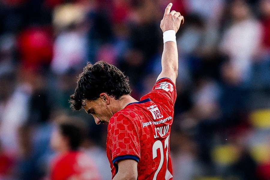 João Silva apontou o segundo golo da Oliveirense