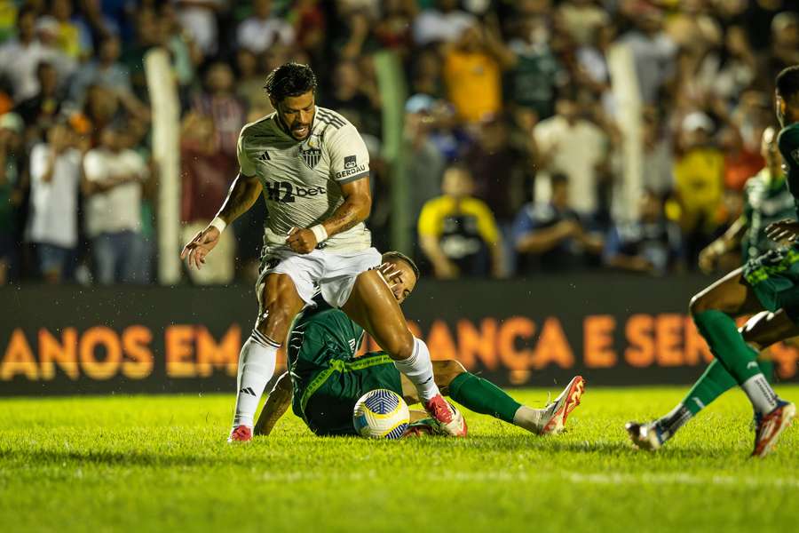 Hulk entrou no segundo tempo para resolver