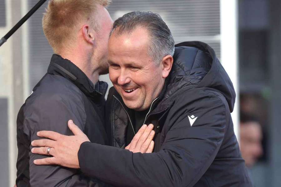 Tomáš Galásek mohl na lavičce Baníku konečně oslavit výhru.