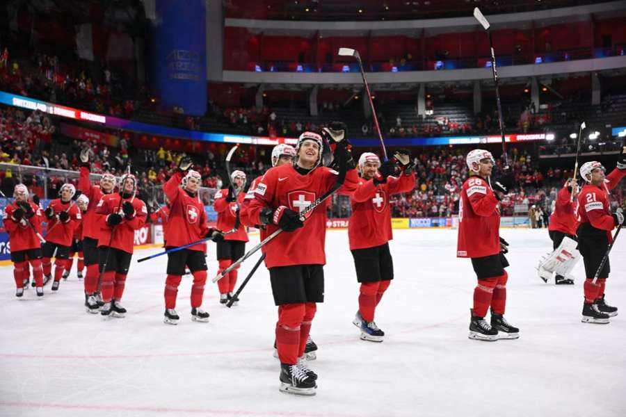 Szwajcaria rywalem USA w finale hokejowych MŚ. Dania rozgromiona w Sztokholmie