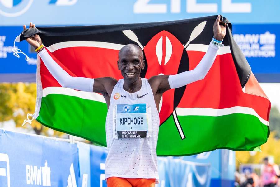 Podaří se Kipchogemu završit zlatý hattrick?