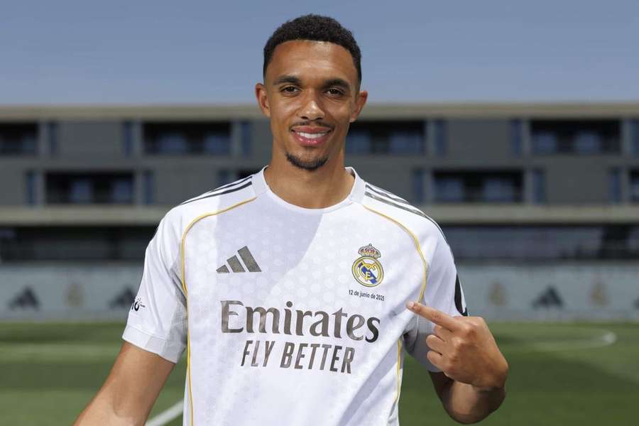 Alexander-Arnold trocou o Liverpool pelo Real Madrid