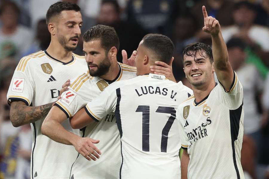 El Real Madrid celebra el gol de Brahim ante Las Palmas