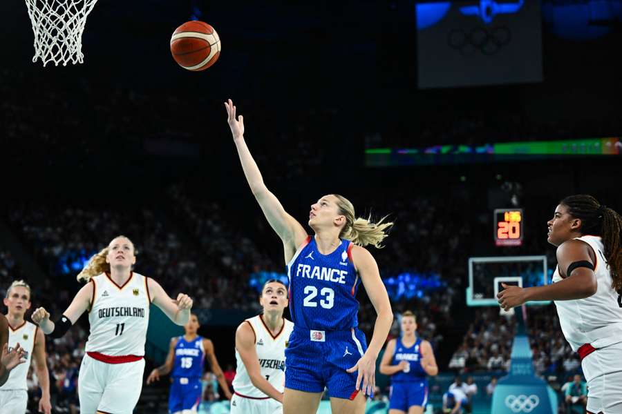 Direction le dernier carré pour Marine Johannès et les Bleues.